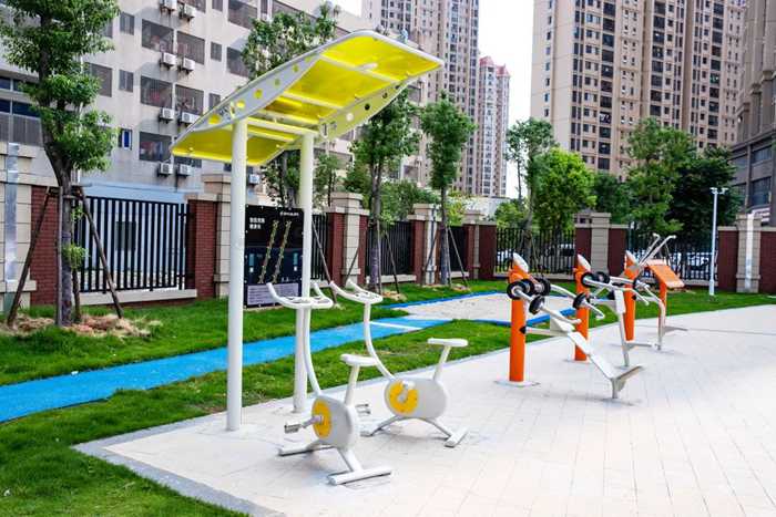 校园健身器材解决方案-广西Z6.COM-尊龙集团体育